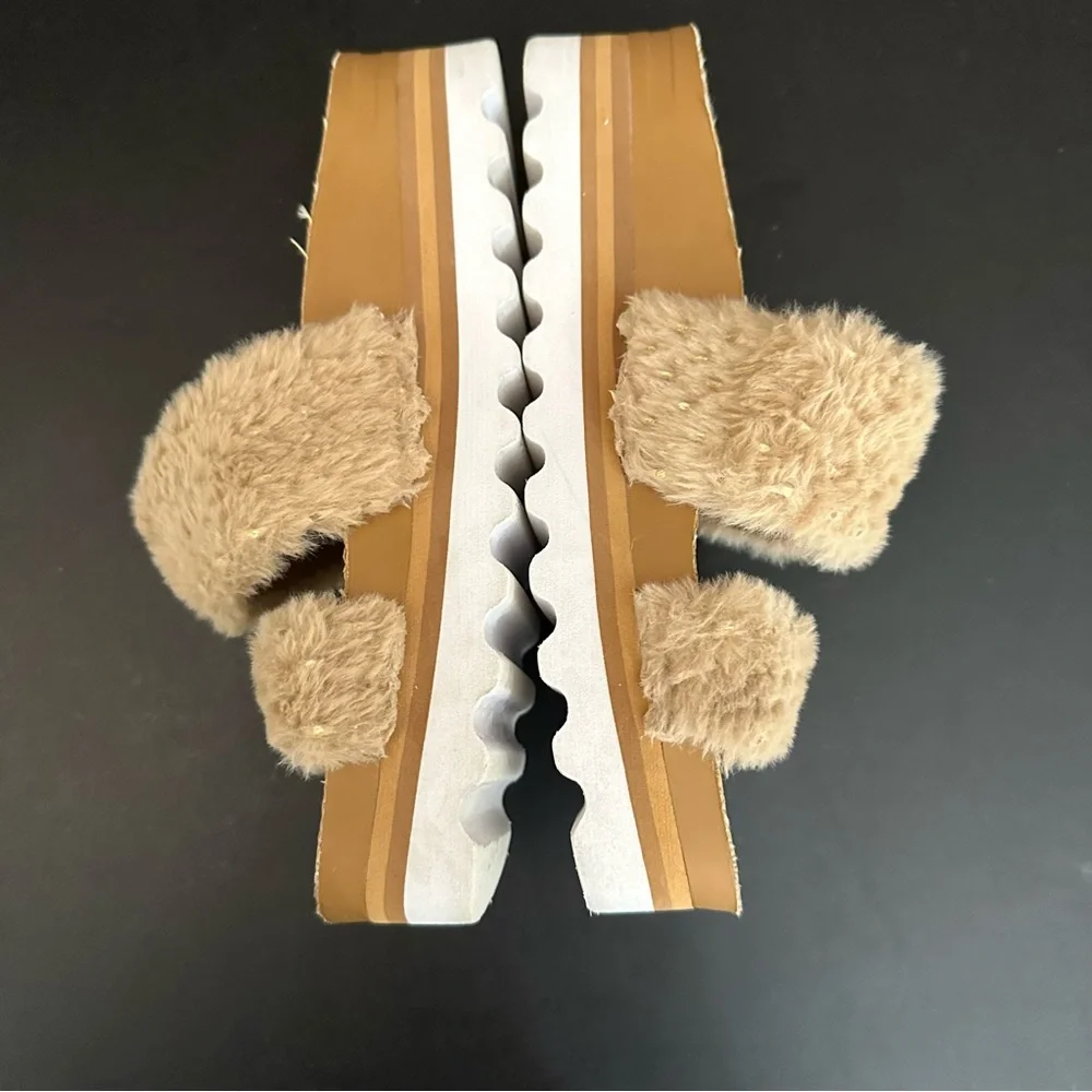 Reef Beige Fuzzy Strap Sandals - Picture 9 of 11